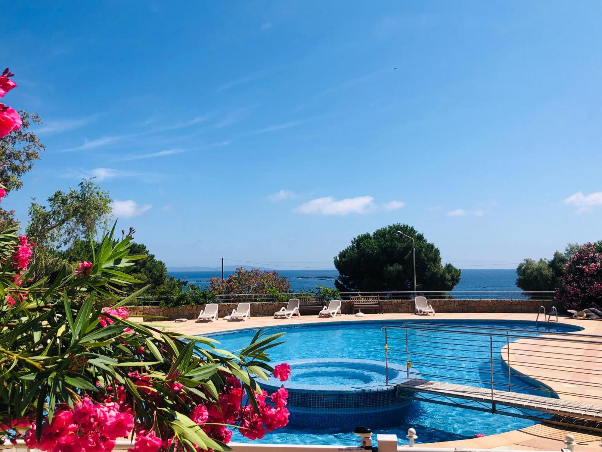 Superbe T2 Vue Mer - Piscine & Plage A 100M Ajaccio  Exteriör bild