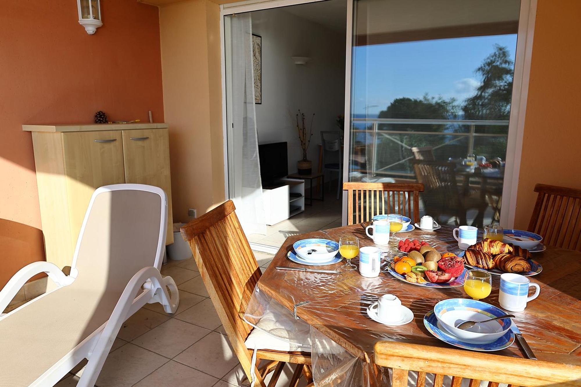 Superbe T2 Vue Mer - Piscine & Plage A 100M Ajaccio  Exteriör bild